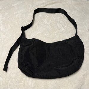 Baggu Black Medium Nylon Crescent Bag - Good used condition